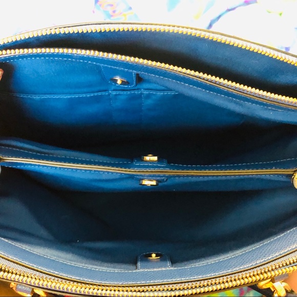 ❤️SOLD❤️Authentic COACH CHRISTI large purse - Picture 6 of 8